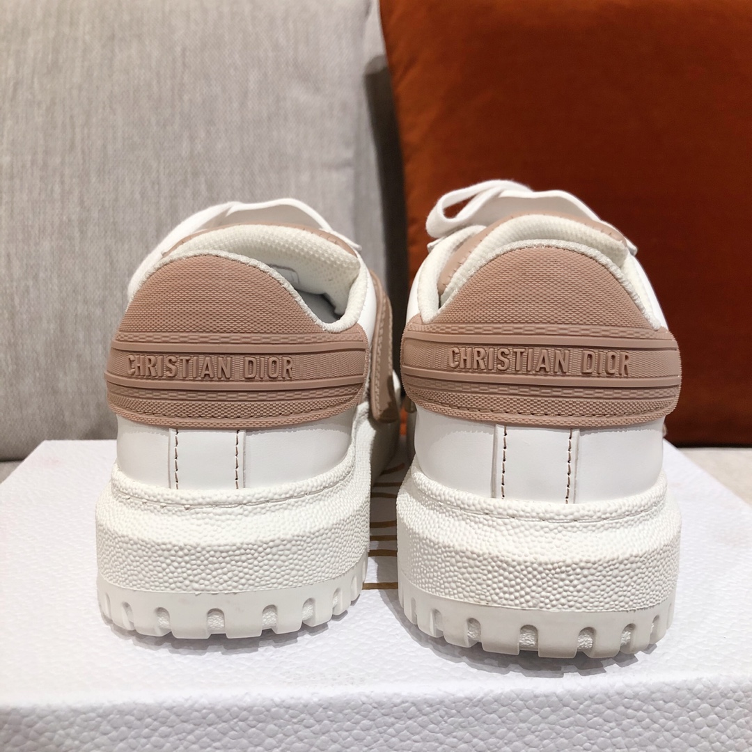 D*or sneakers 67