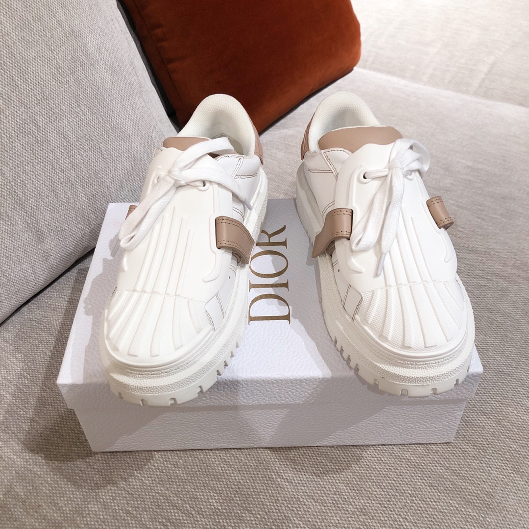 D*or sneakers 67
