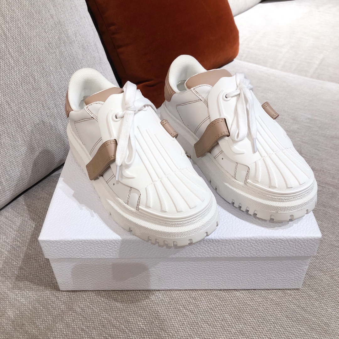 D*or sneakers 67