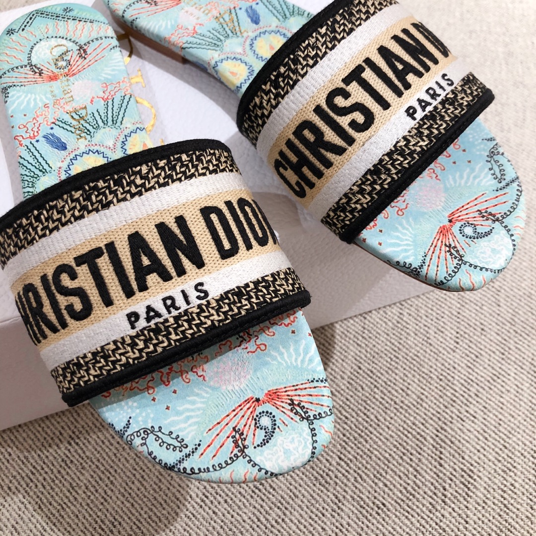 D*or slippers 21