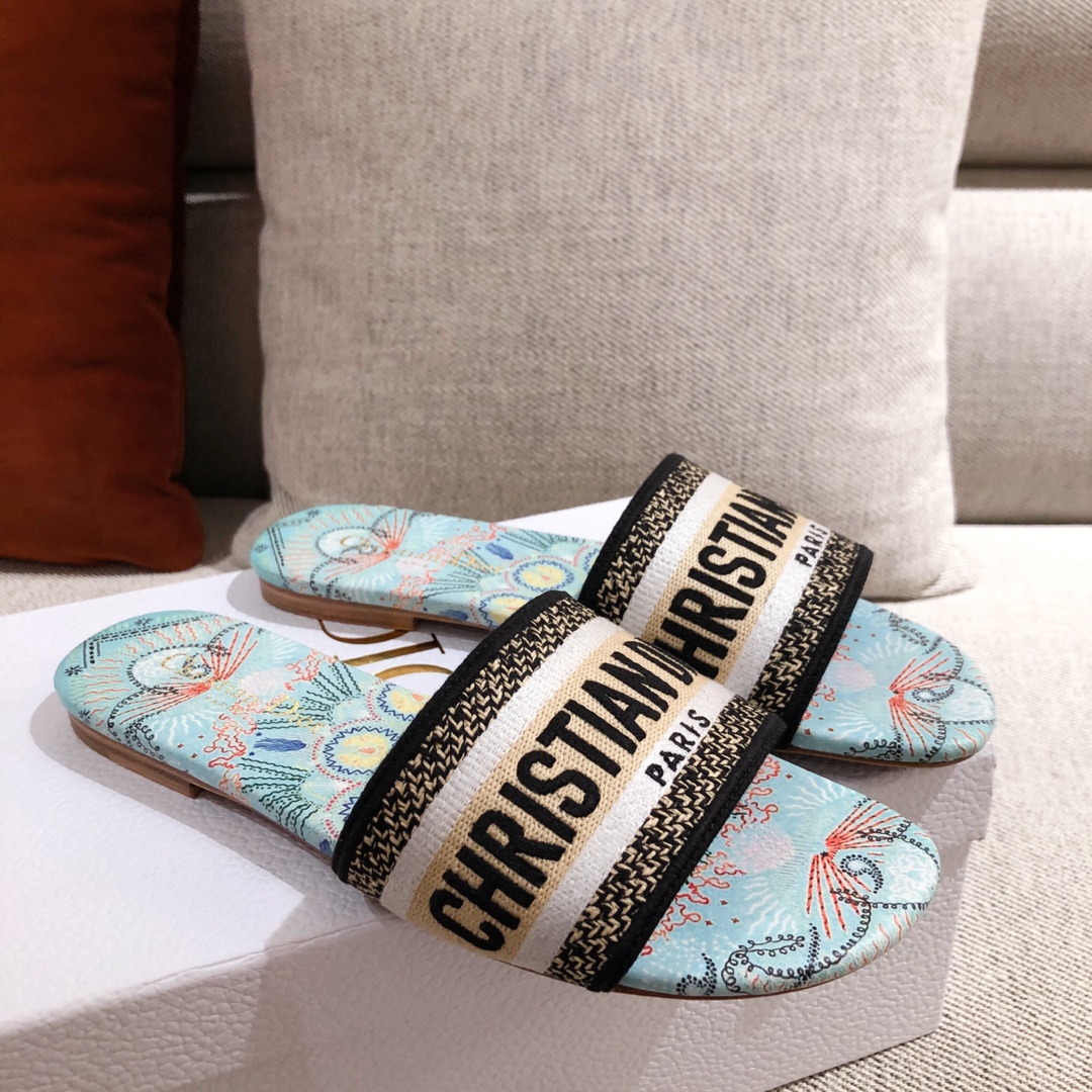 D*or slippers 21