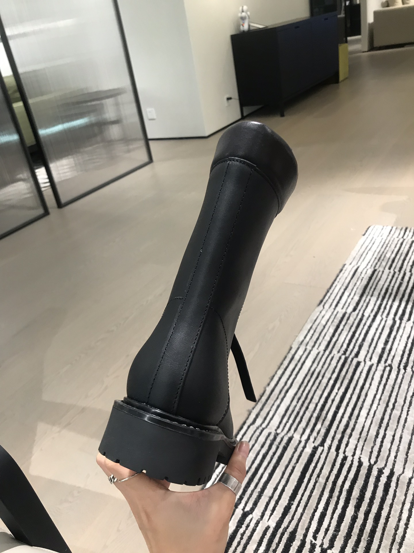 D*or boots 11