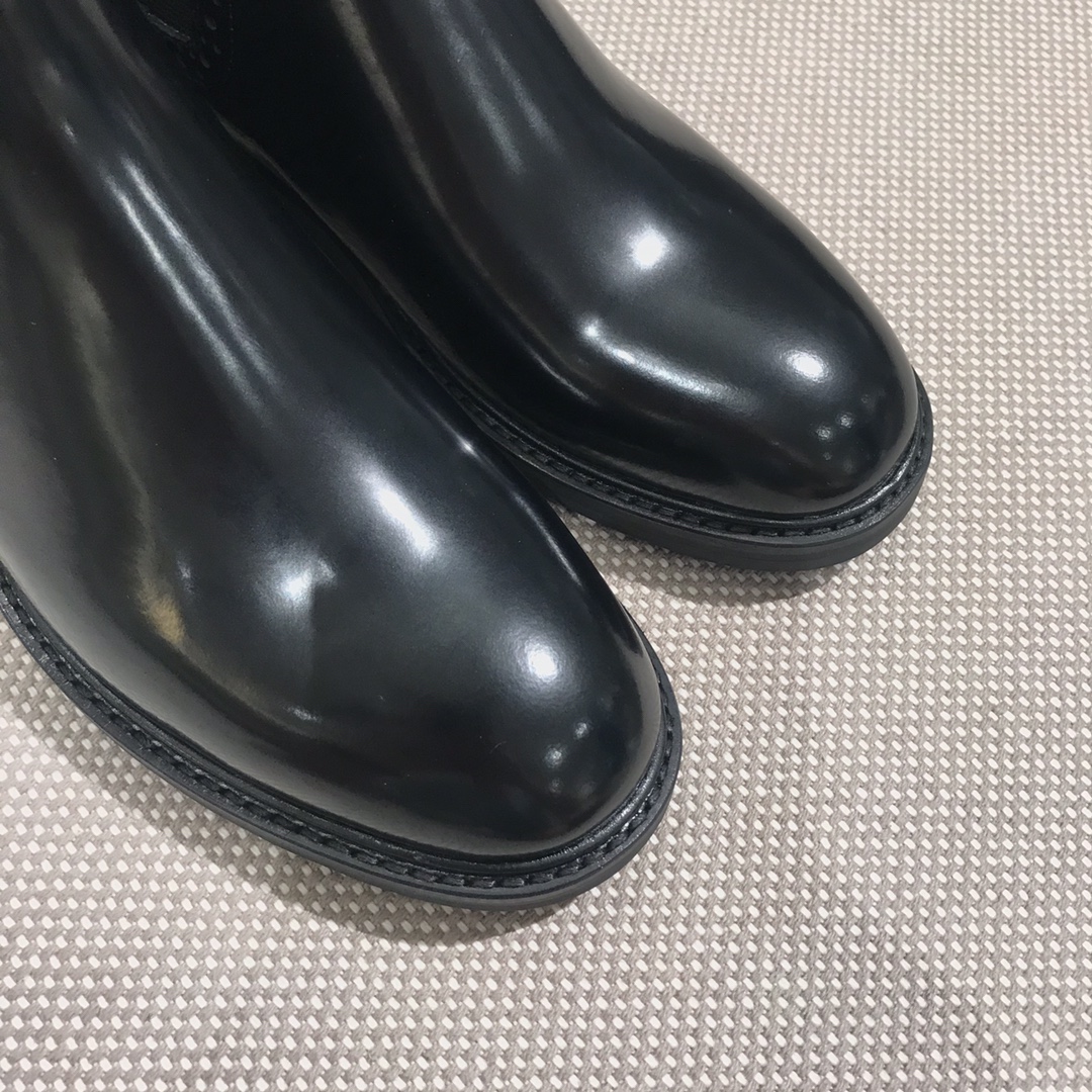 D*or boots 16