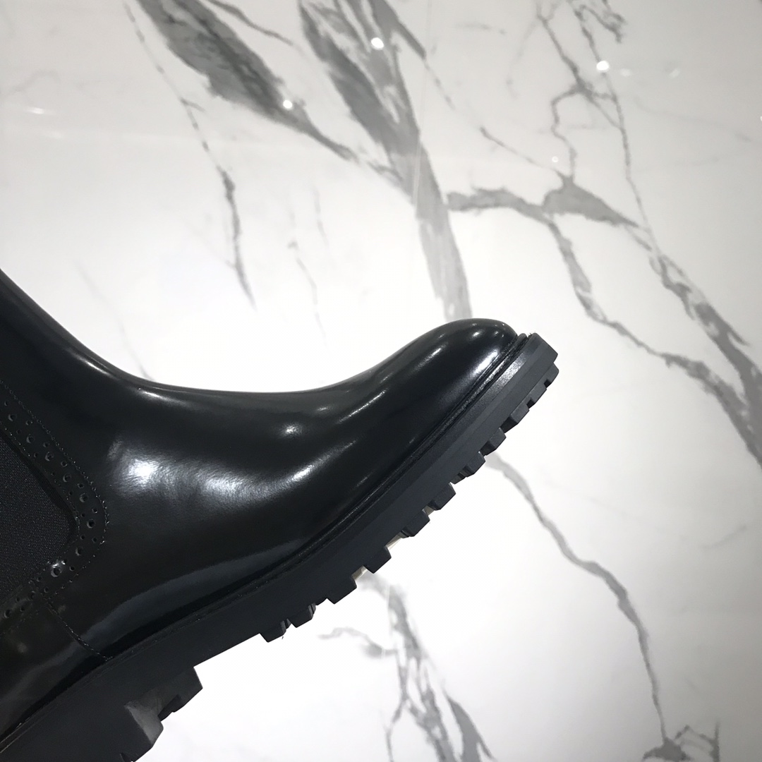 D*or boots 16