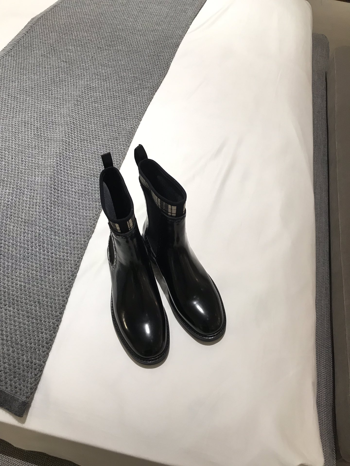 D*or boots 16