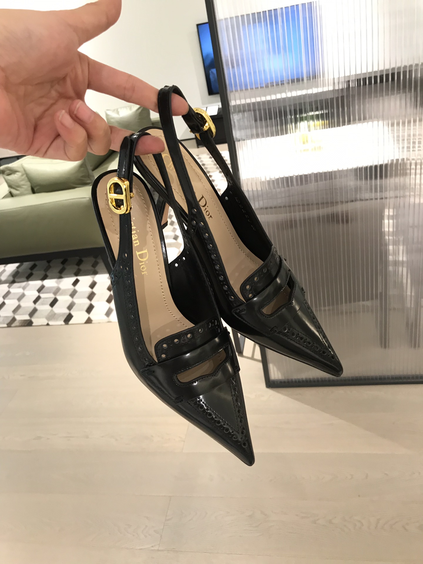 D*or high heels 28