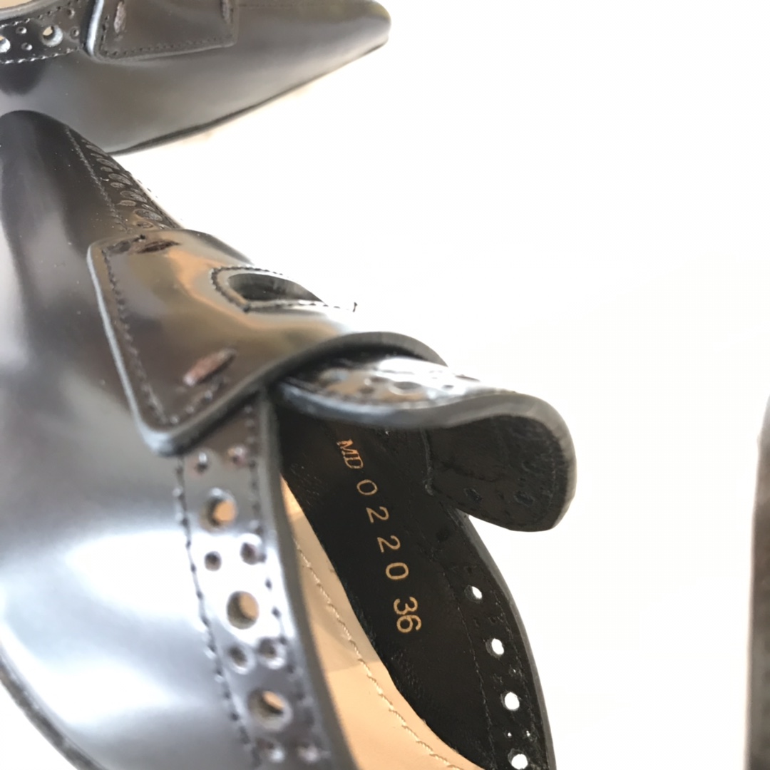 D*or high heels 32