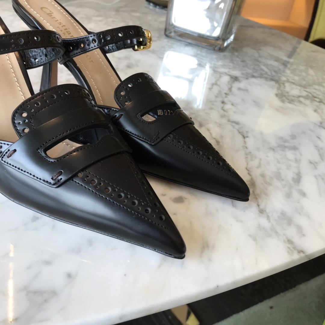D*or high heels 32