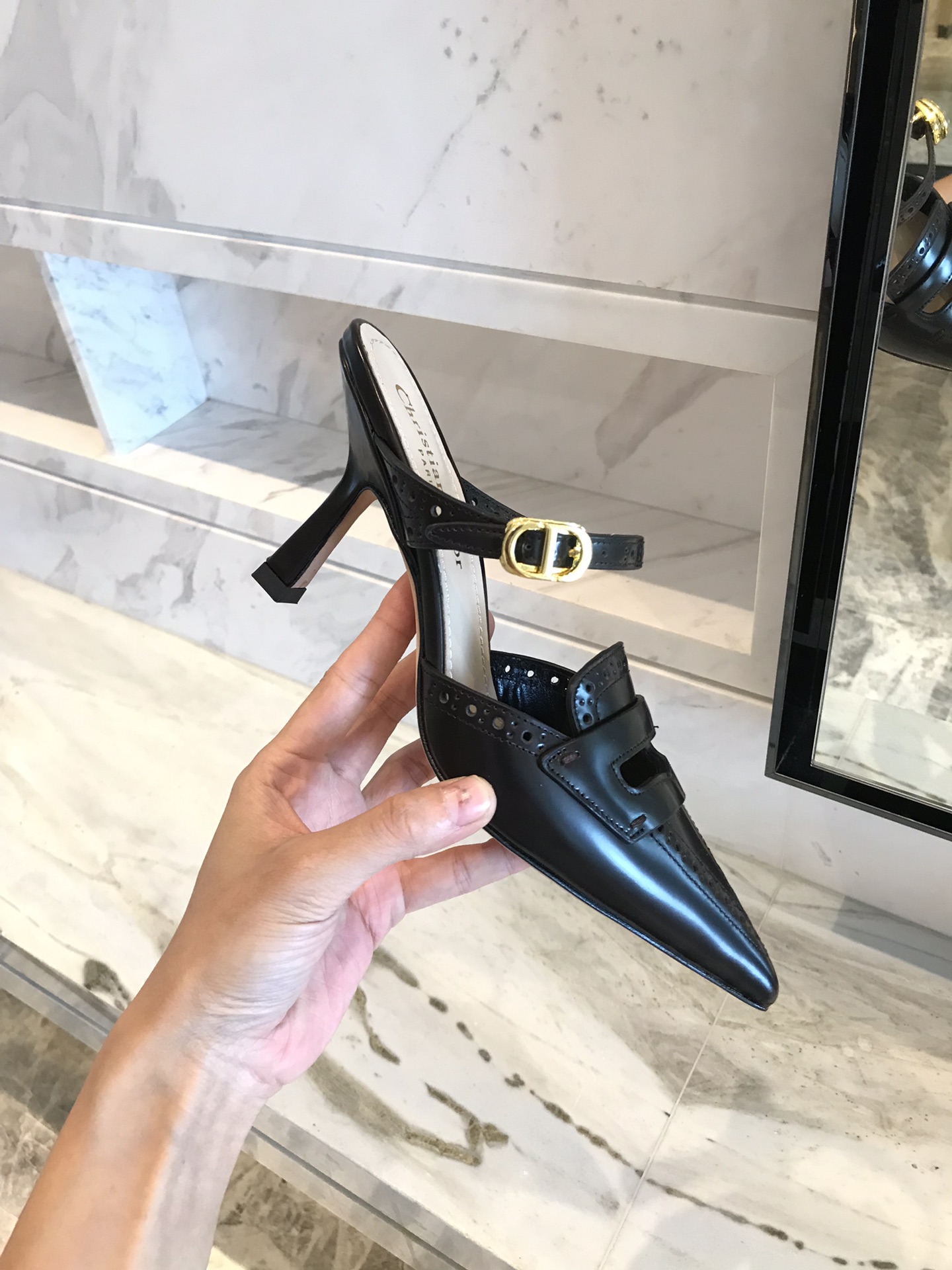 D*or high heels 32