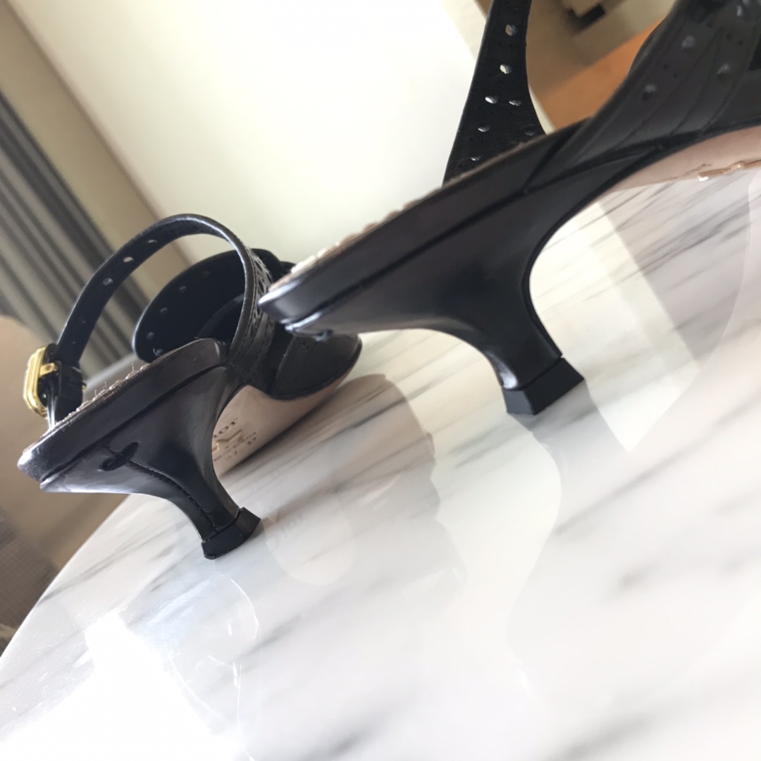 D*or high heels 34