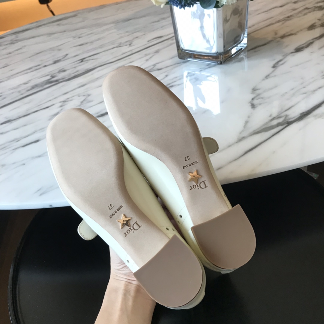 D*or flats 28
