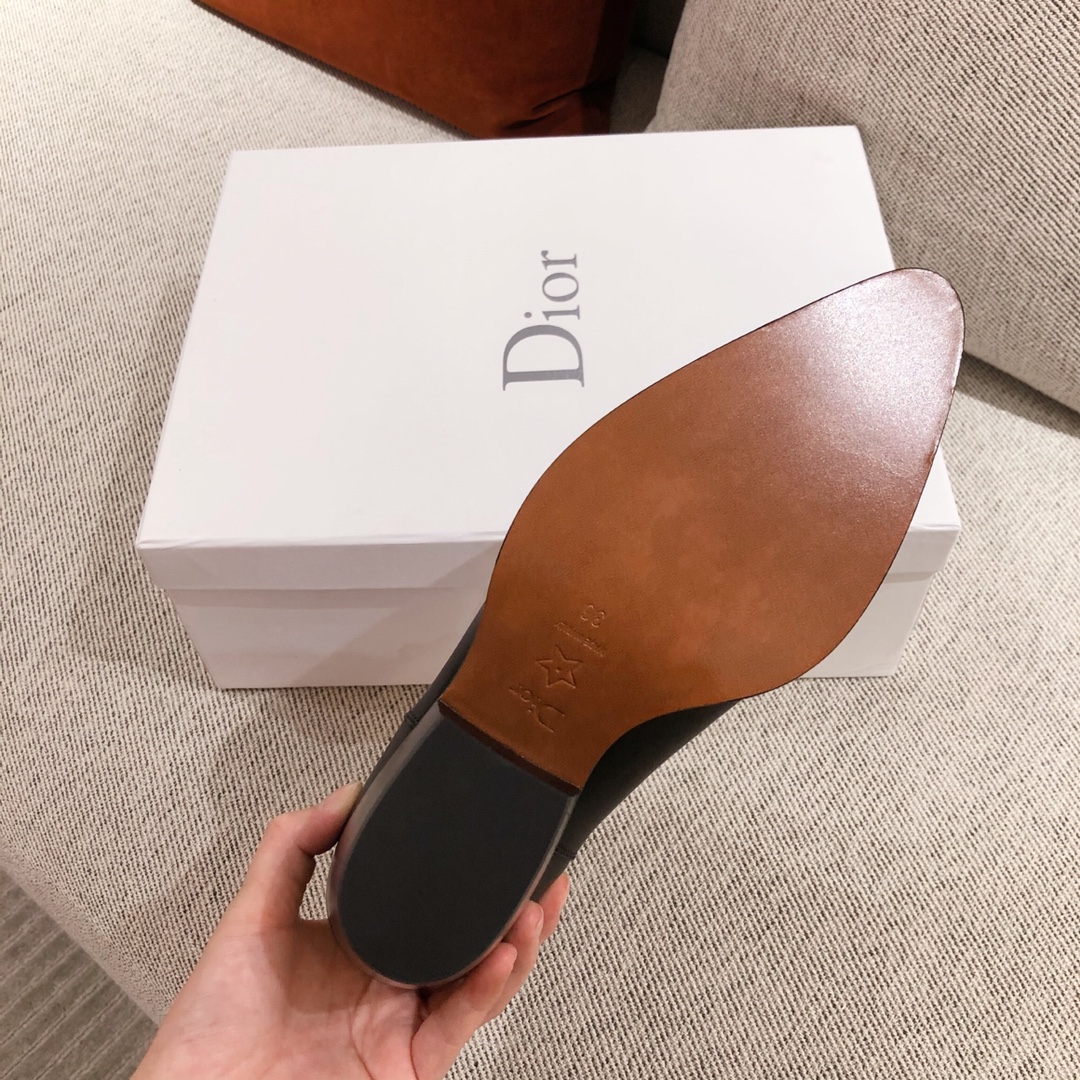 D*or boots 17
