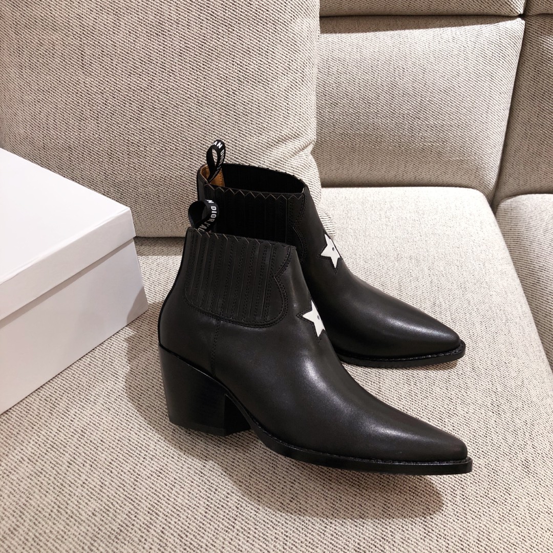 D*or boots 17