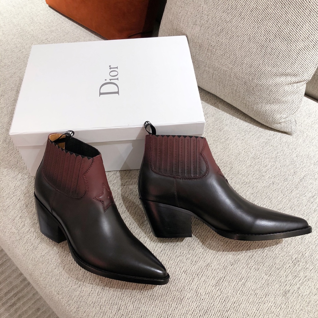 D*or boots 19