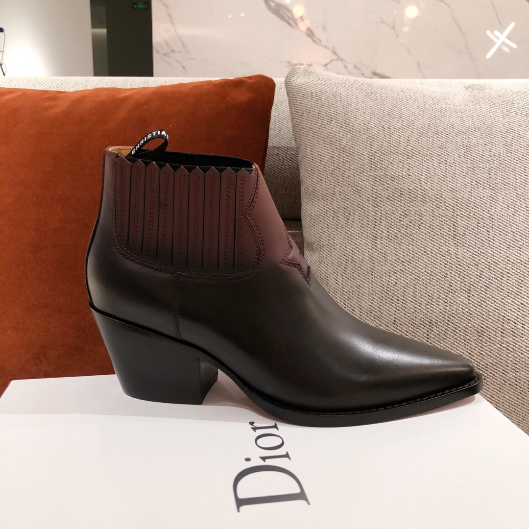 D*or boots 19