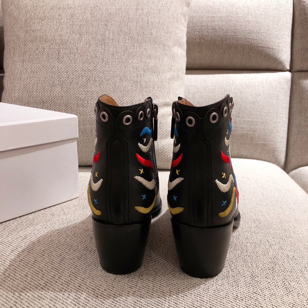 D*or boots 20