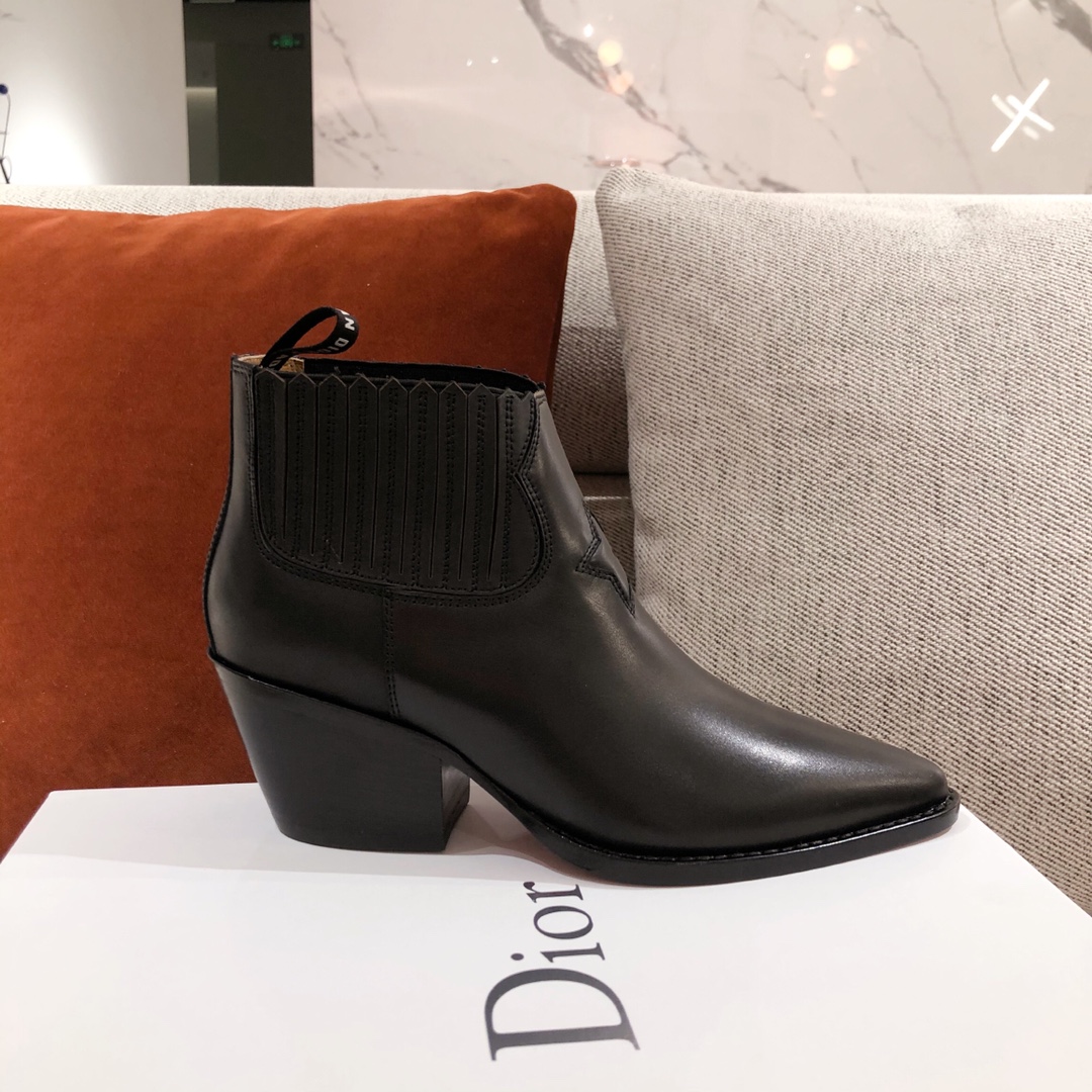 D*or boots 21