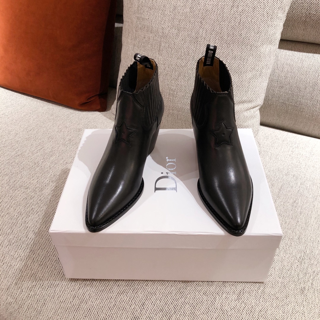 D*or boots 21
