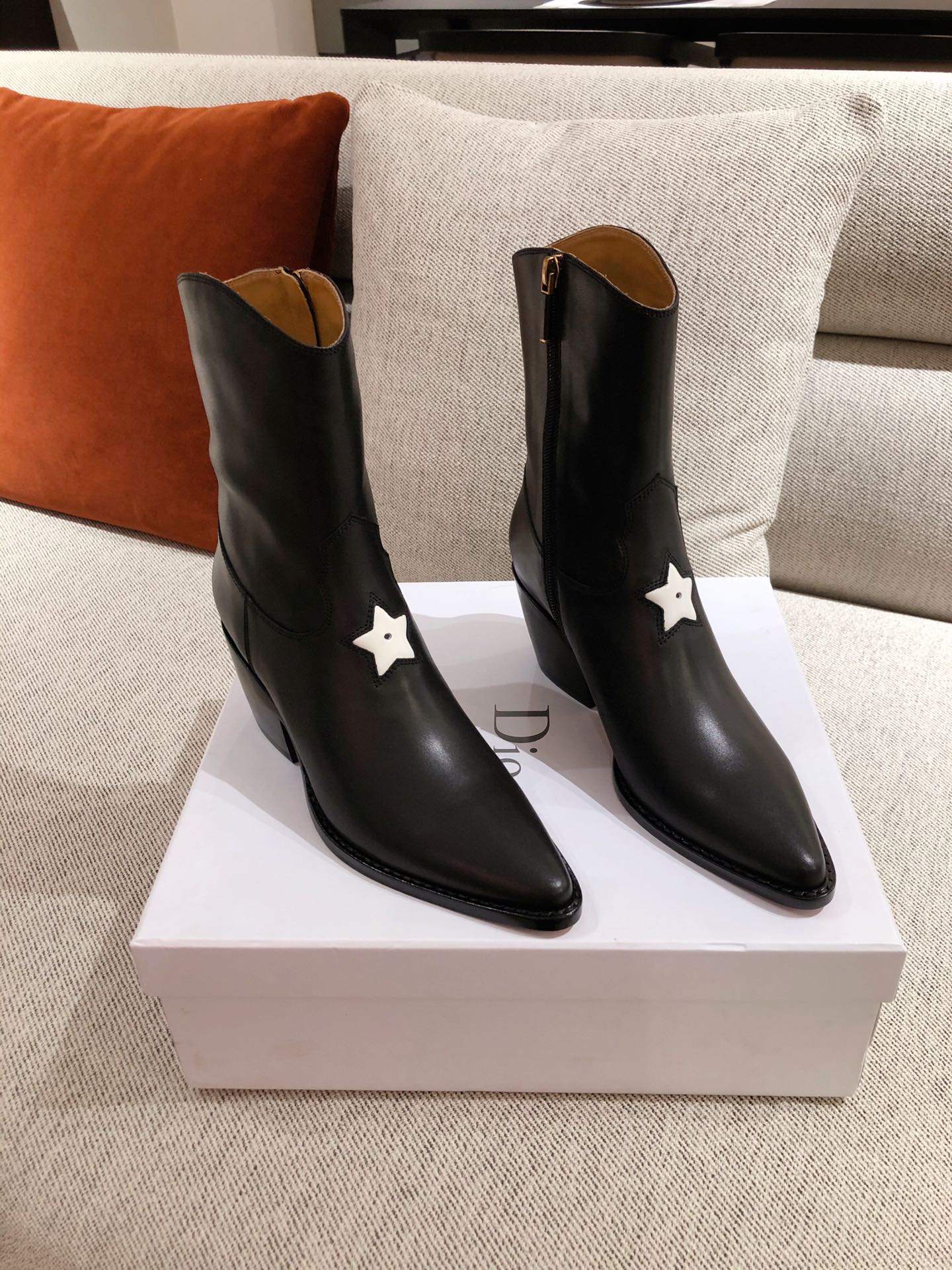 D*or boots 22