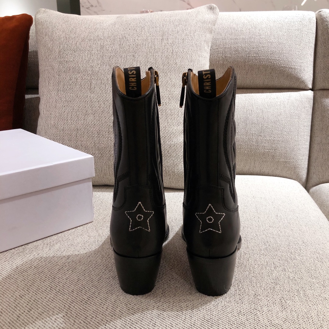 D*or boots 22