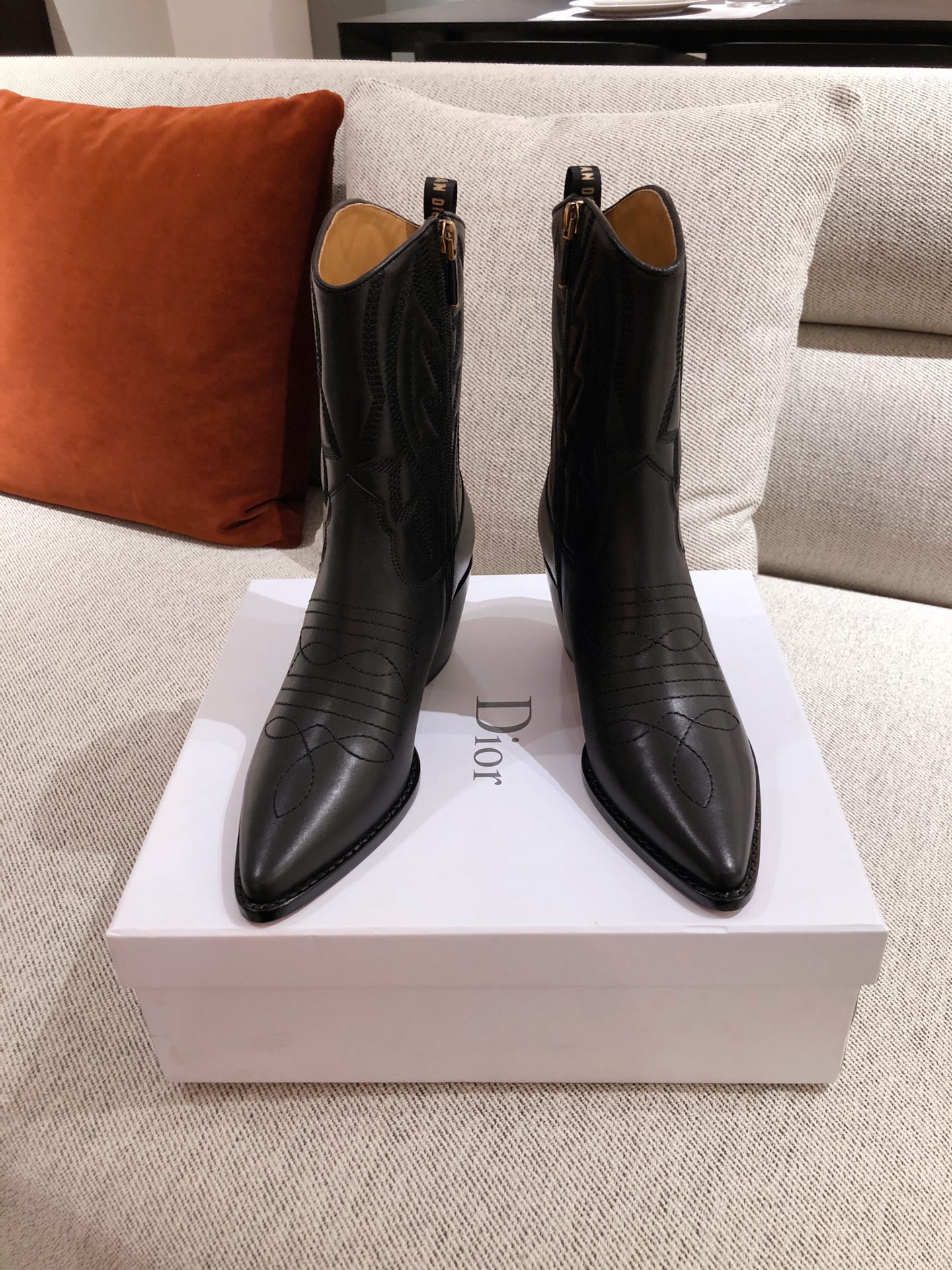 D*or boots 22