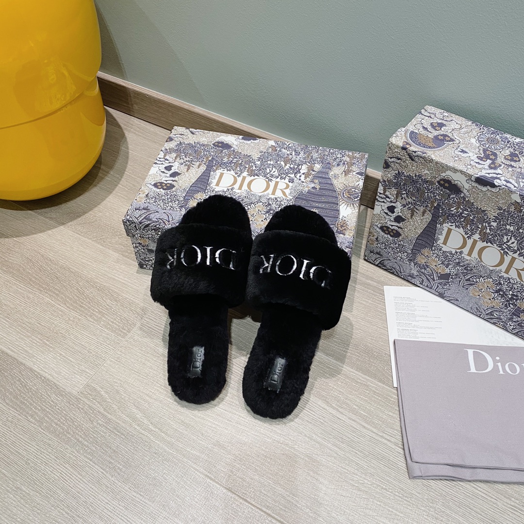 D*or slippers 25