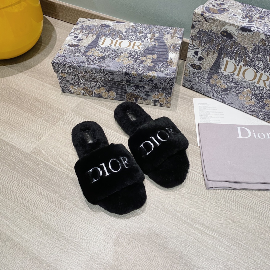 D*or slippers 25