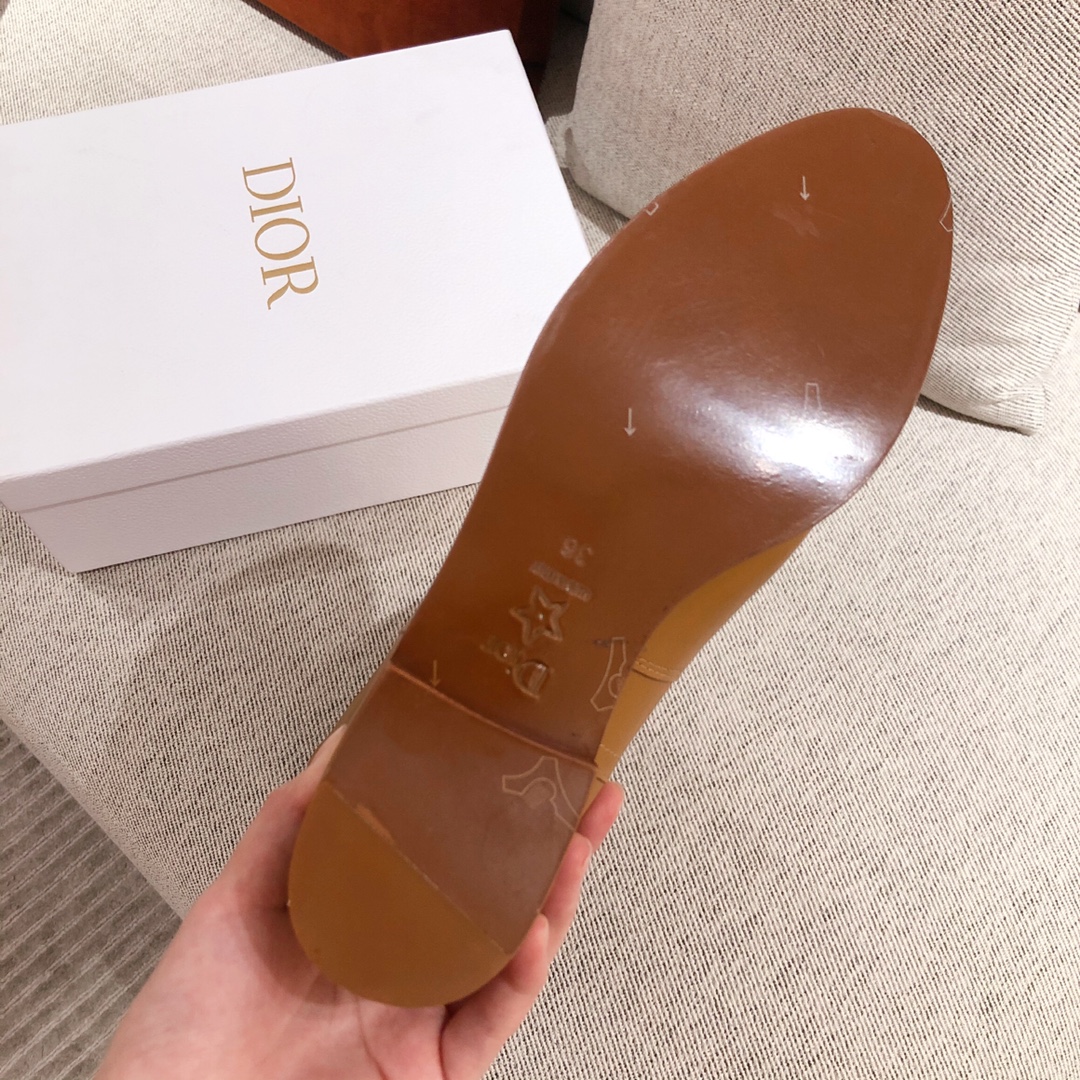 D*or boots 25