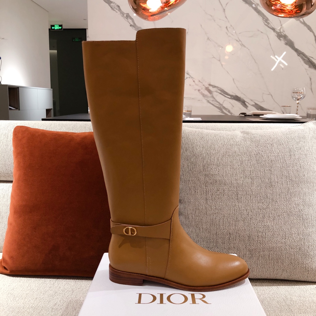 D*or boots 25