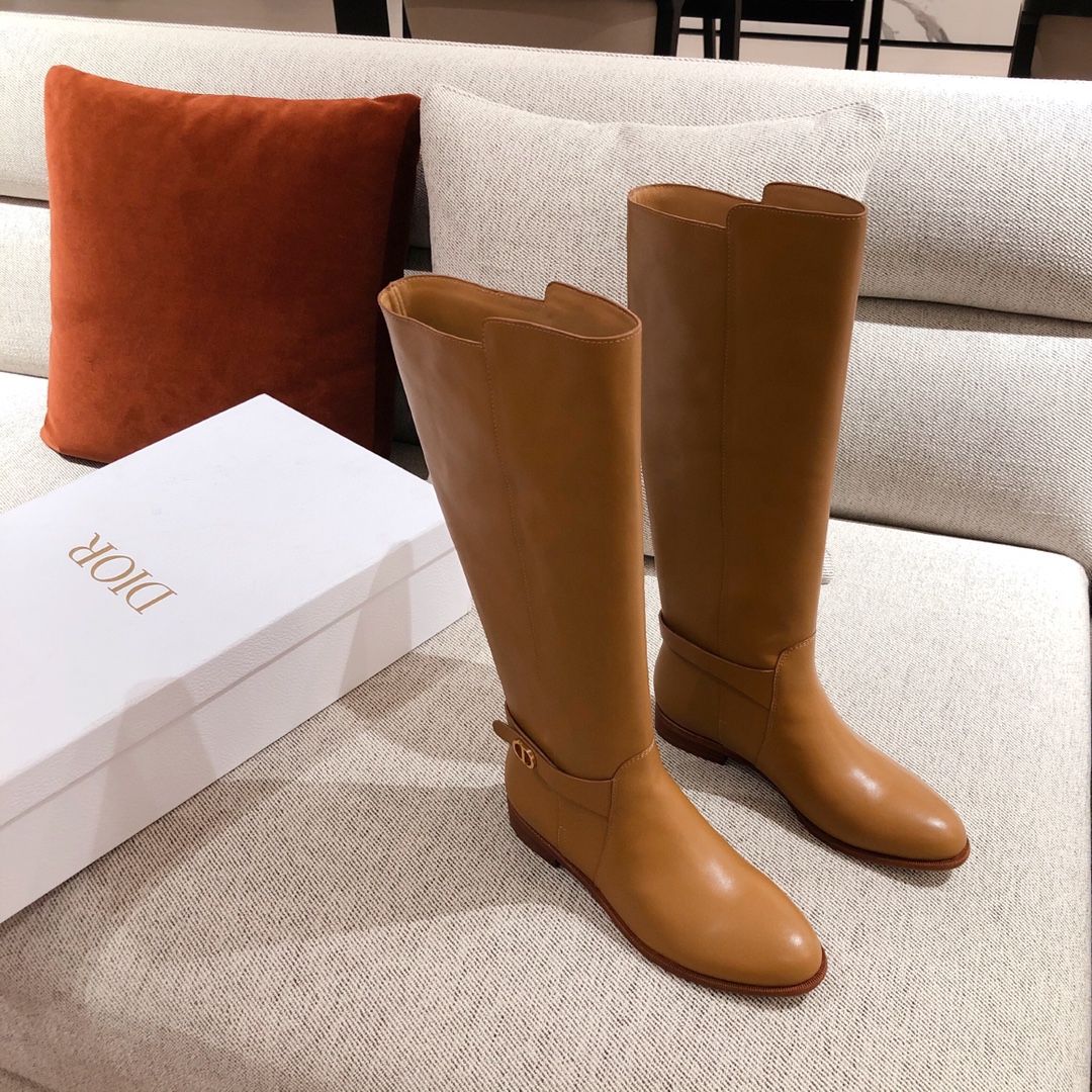 D*or boots 25