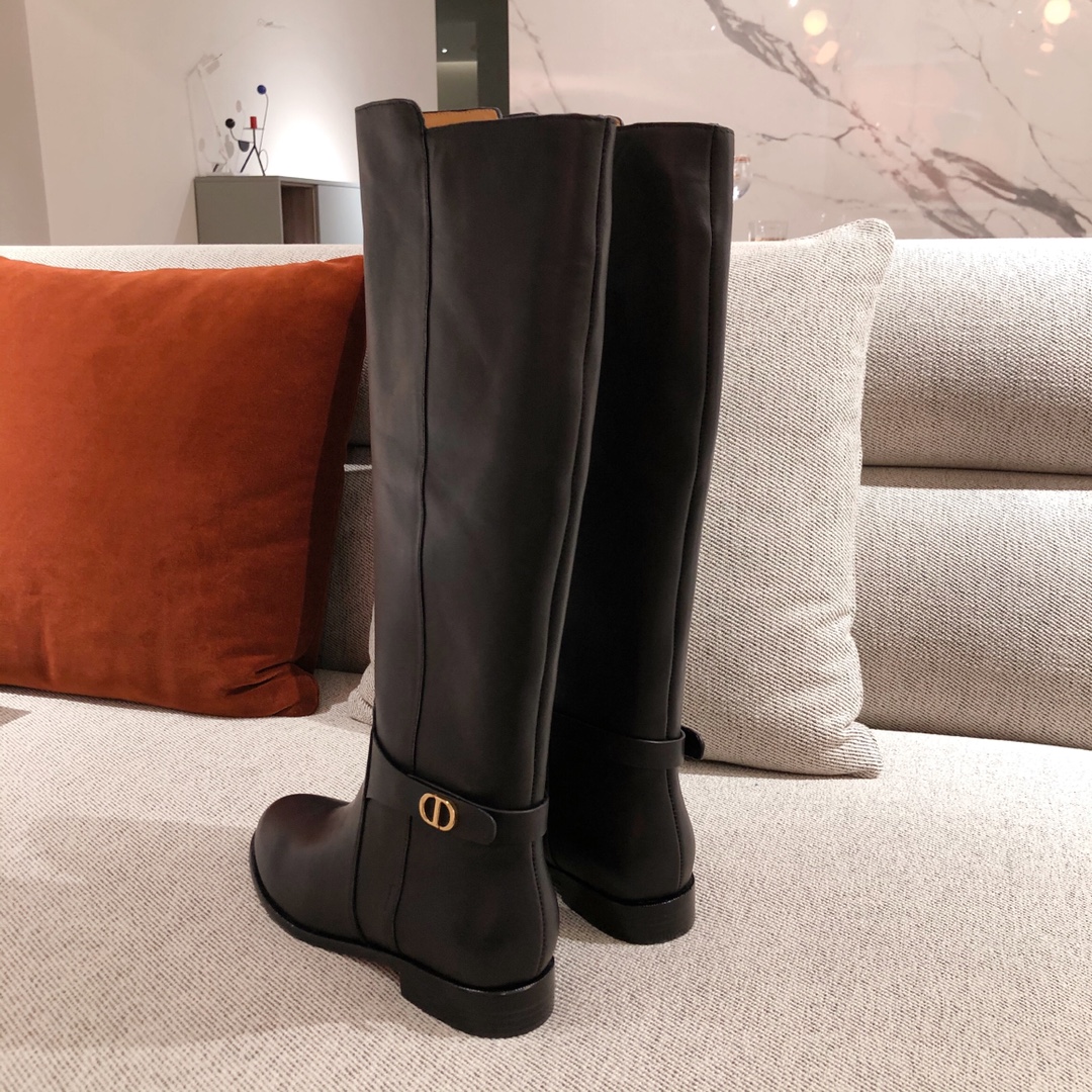 D*or boots 26