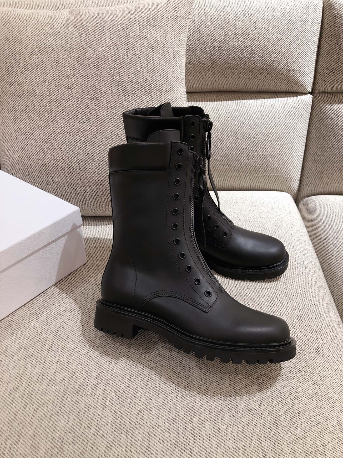 D*or boots 29