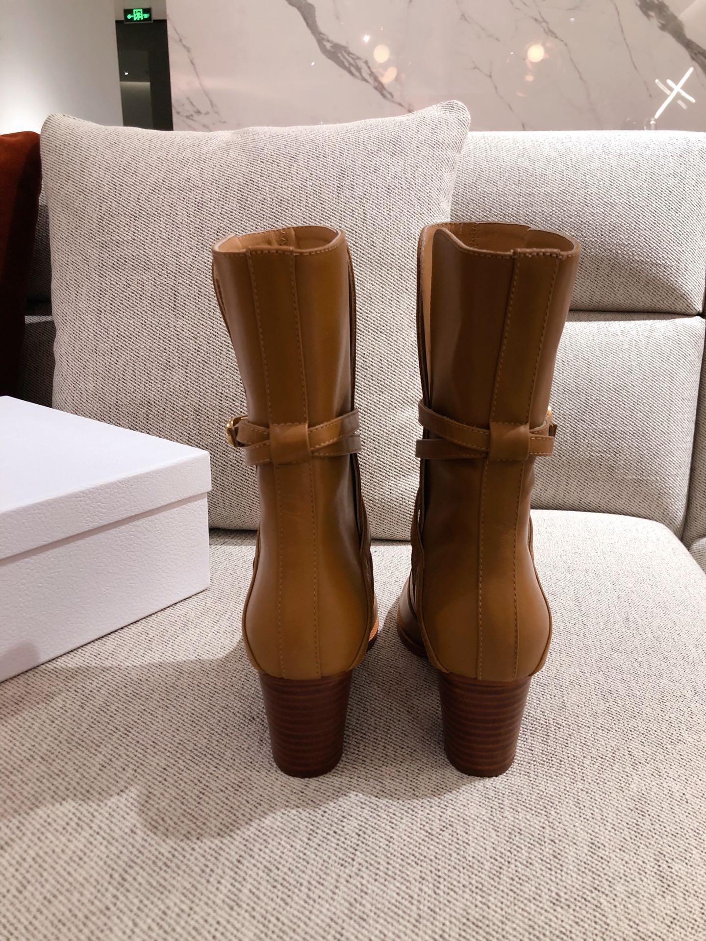 D*or boots 31