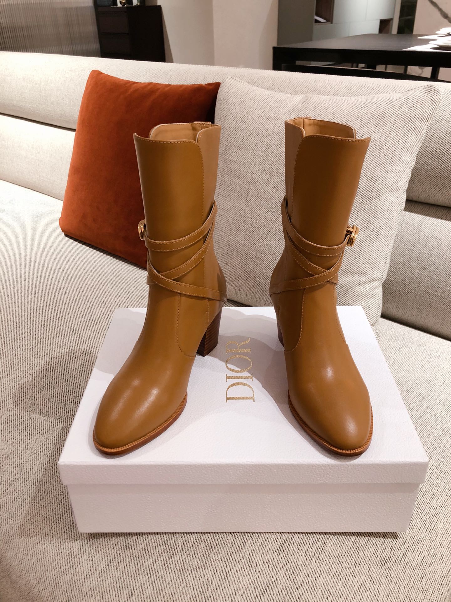 D*or boots 31