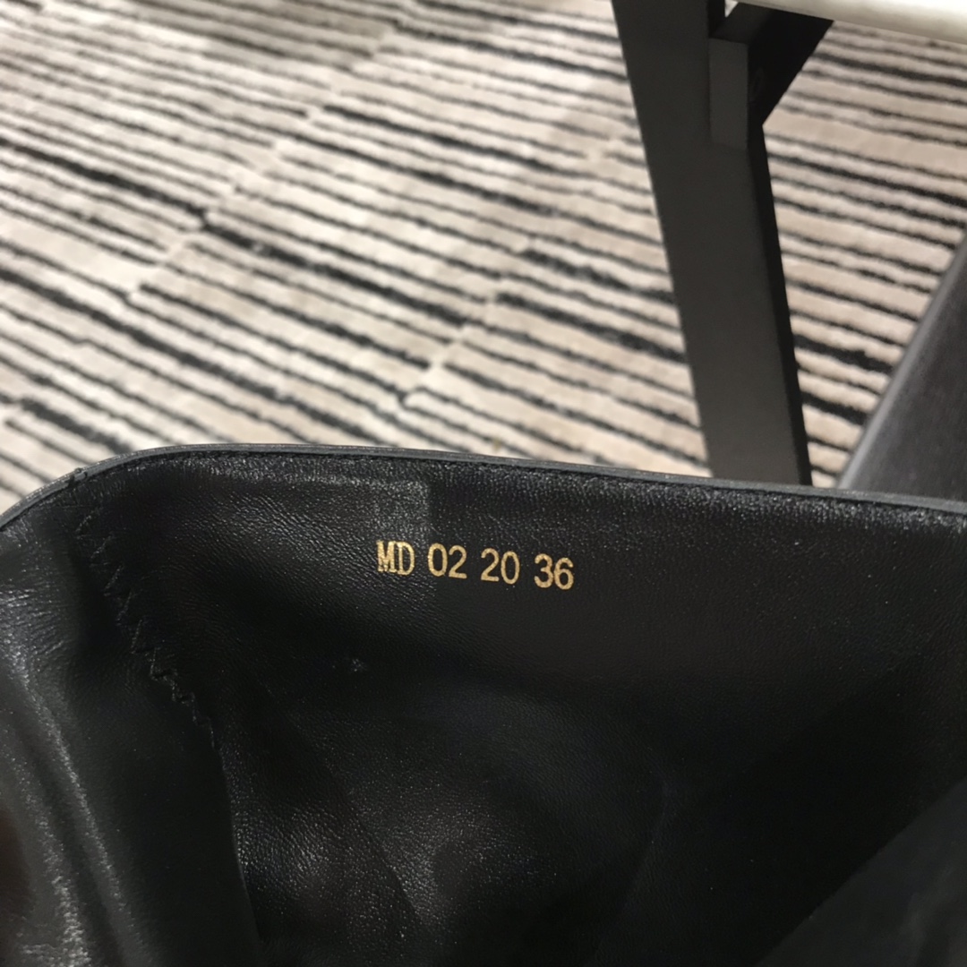 D*or boots 34