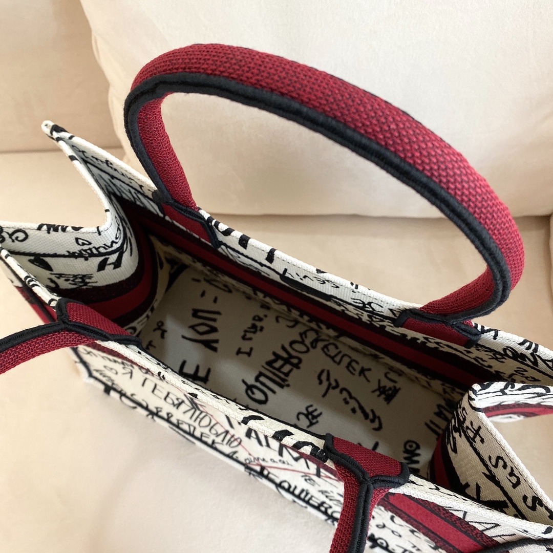 ‘I Love You’ Book Tote Small