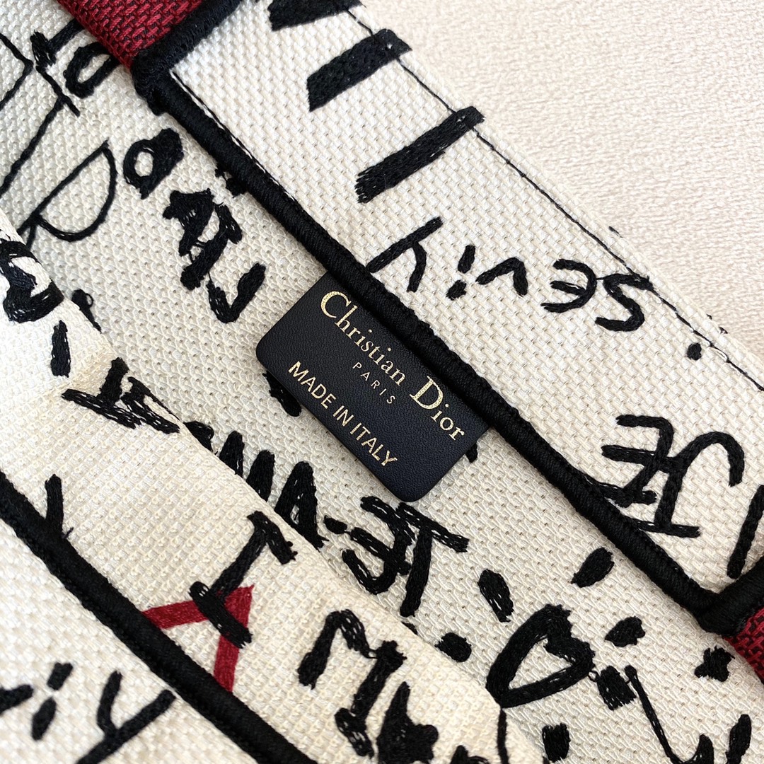 ‘I Love You’ Book Tote Small