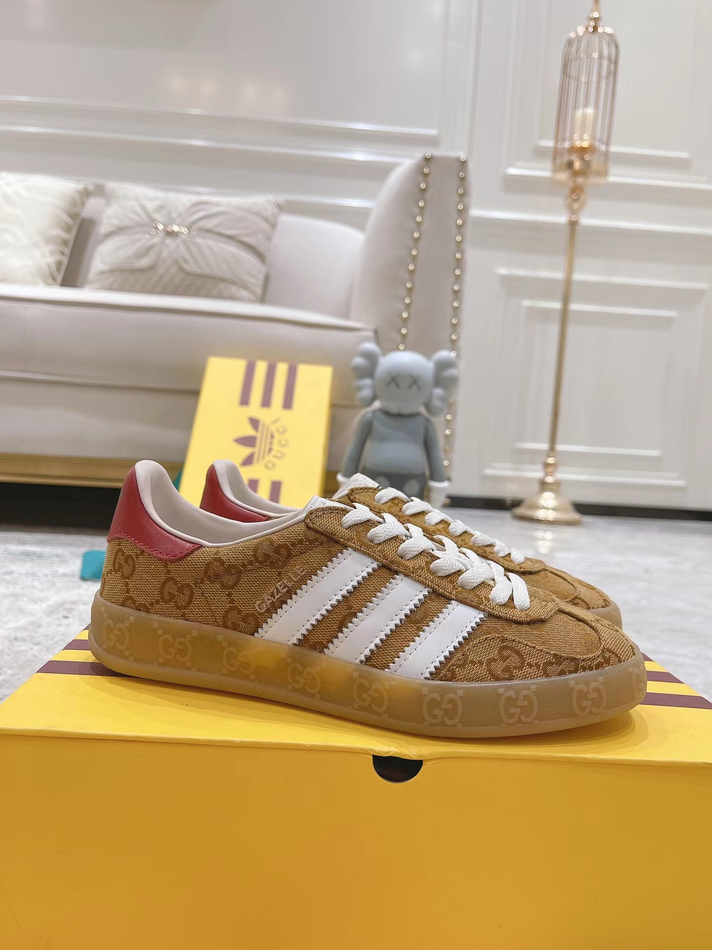 G*u*i × ad*s gazelle