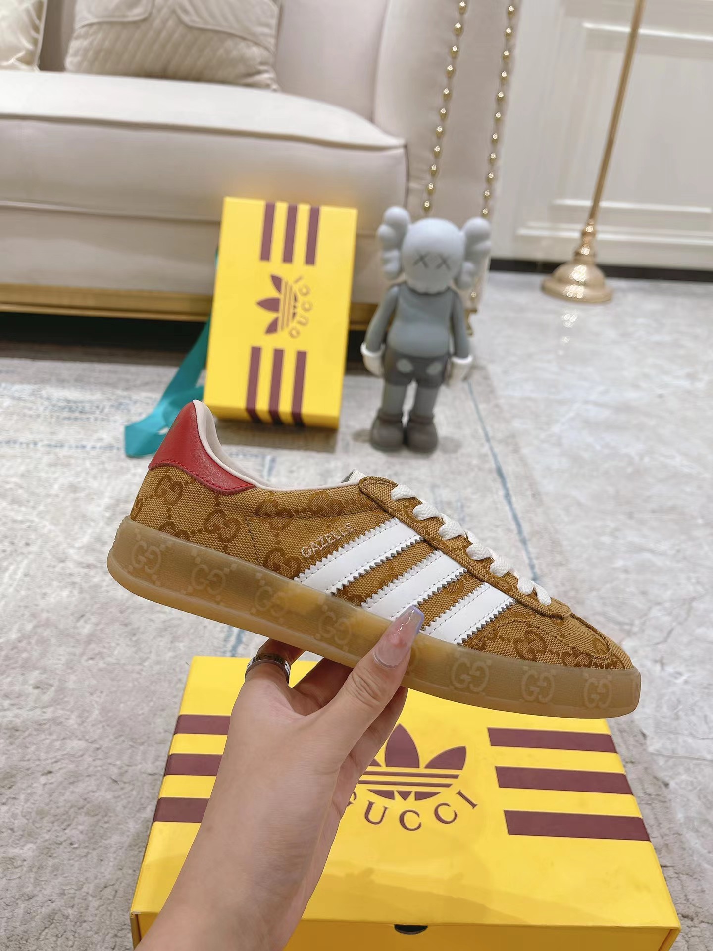 G*u*i × ad*s gazelle