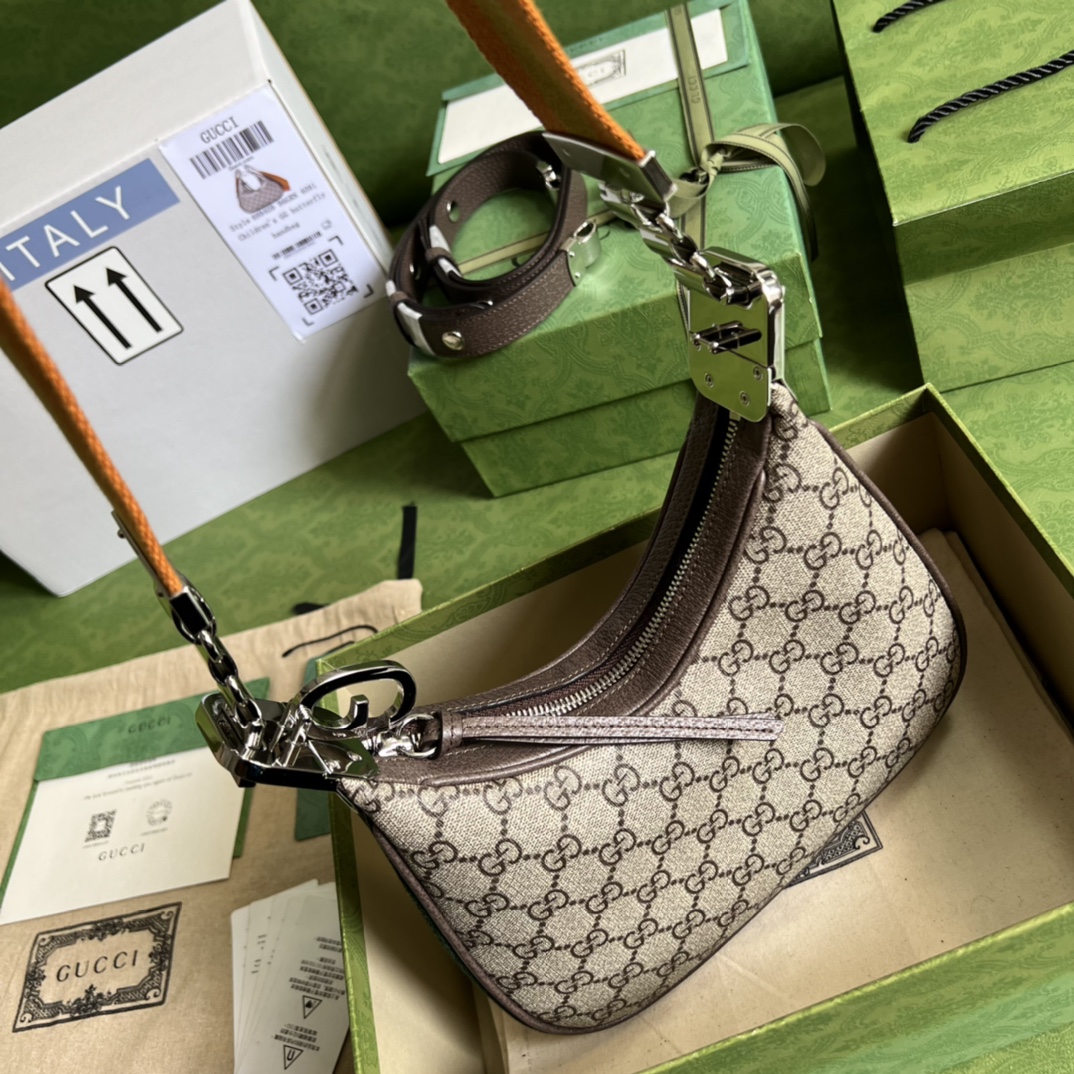G*u*i attache small shoulder bag