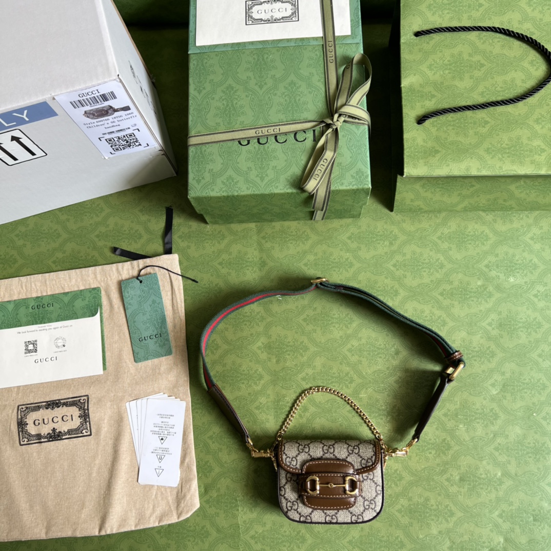 G*u*i horsebit 1955 strap wallet