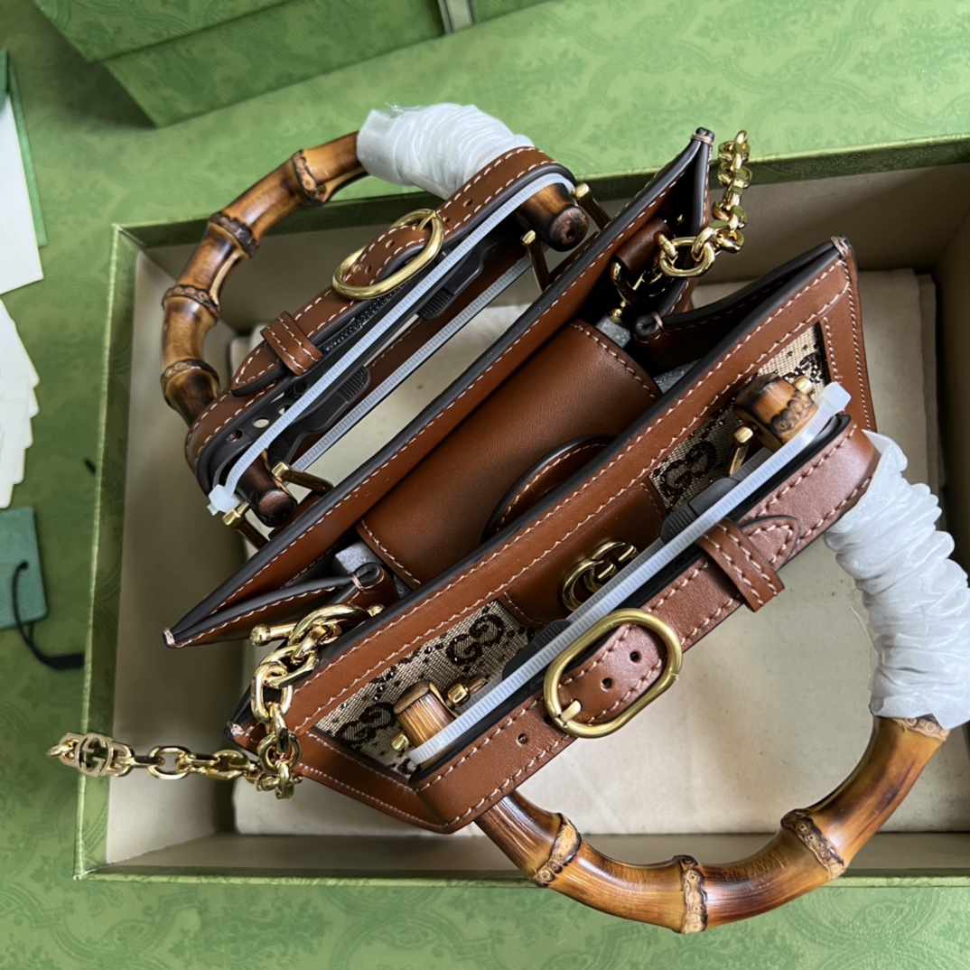 G*u*i diana lizard mini bag