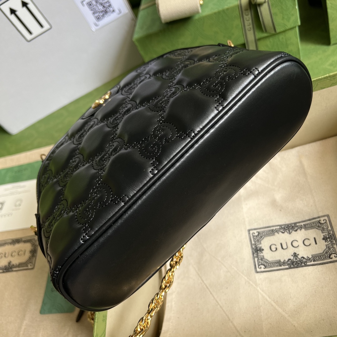 GG Matelassé leather small bag