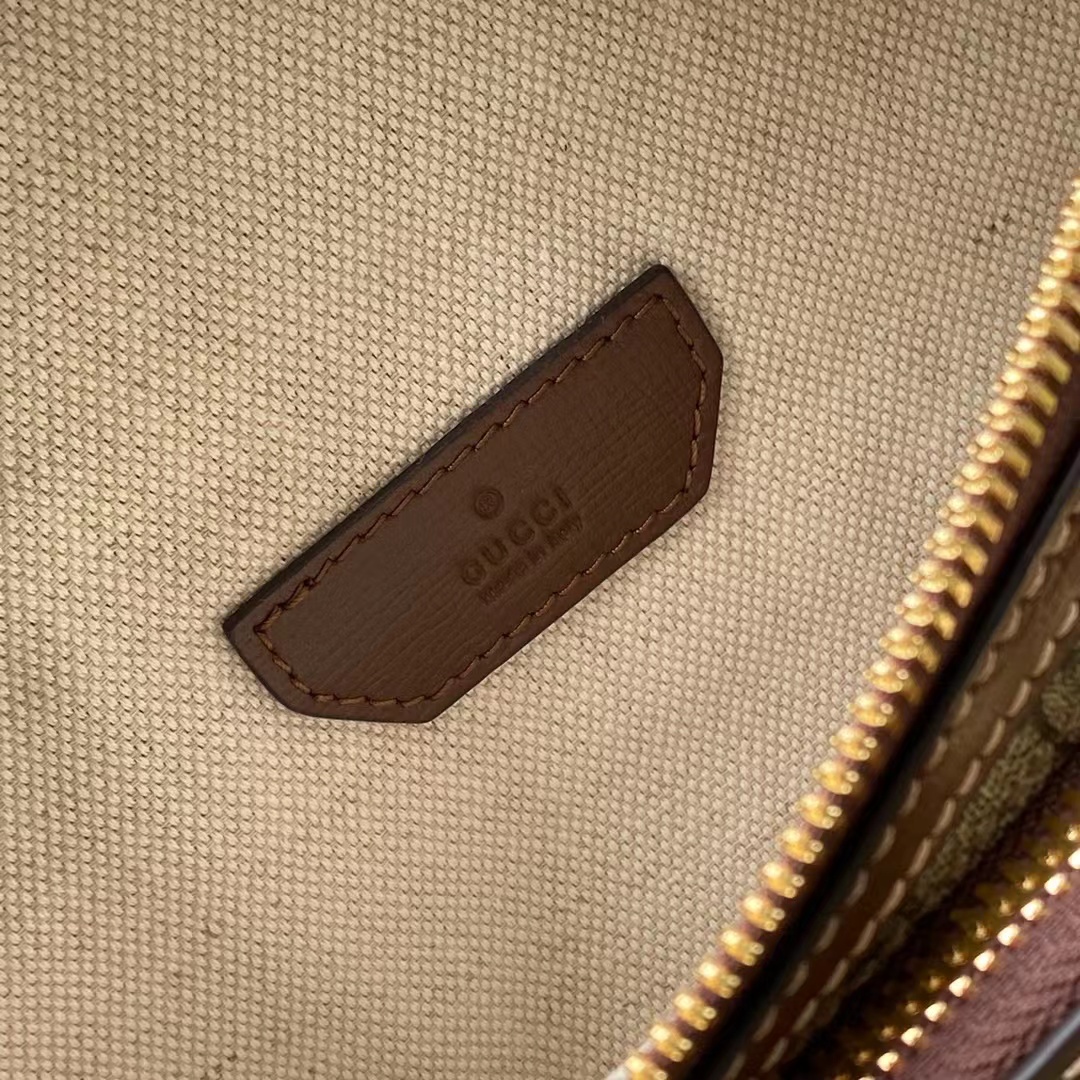 gg S*p*e canvas belt bag