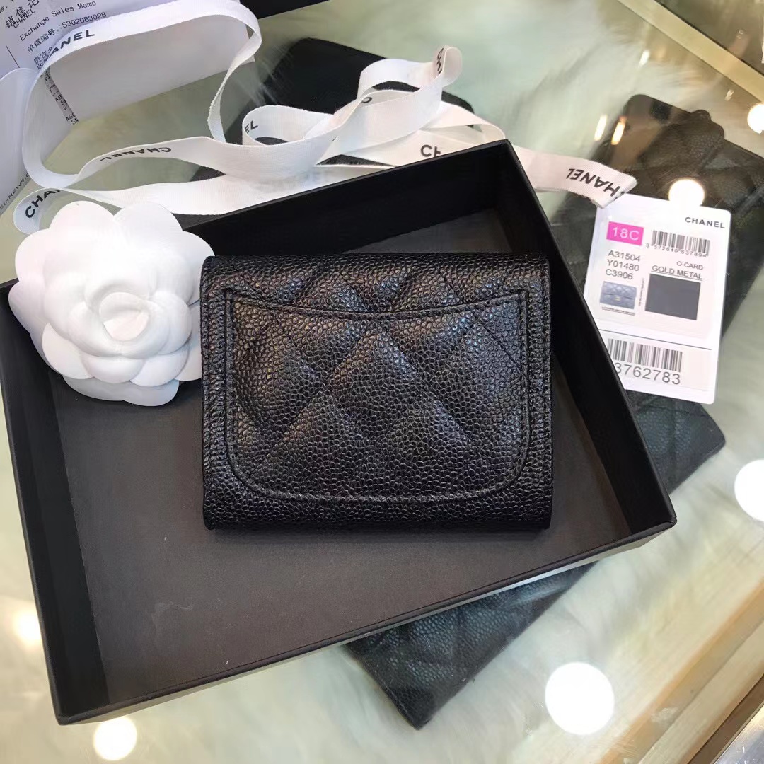 Ch*el classic leather wallet in black