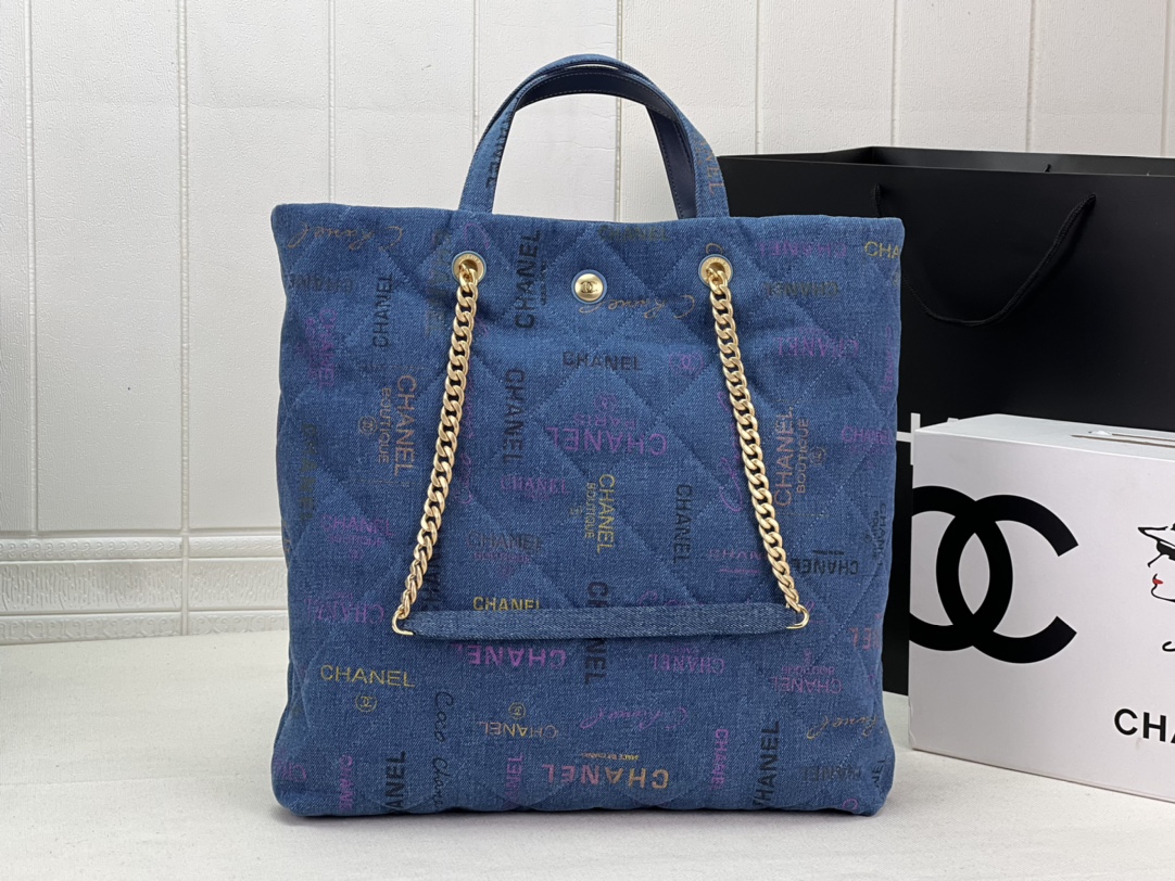 Ch*el tote