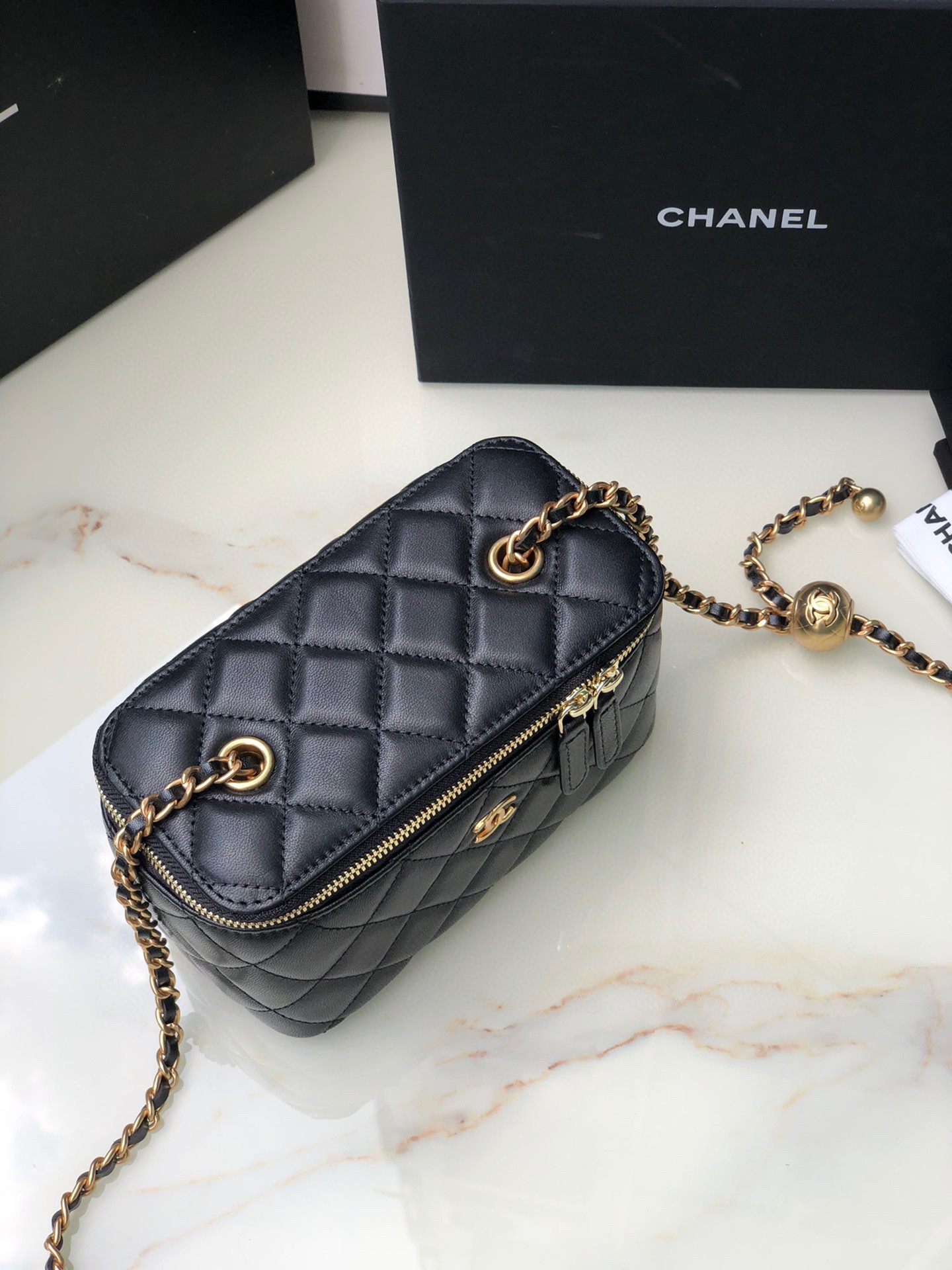 Ch*el classic vanity 22c bag with chain