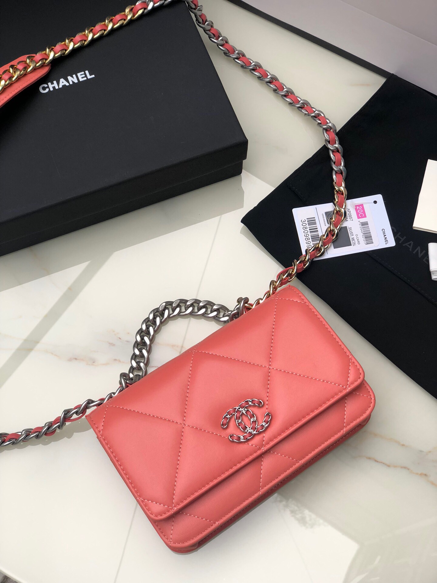 Ch*el 19 wallet on chain