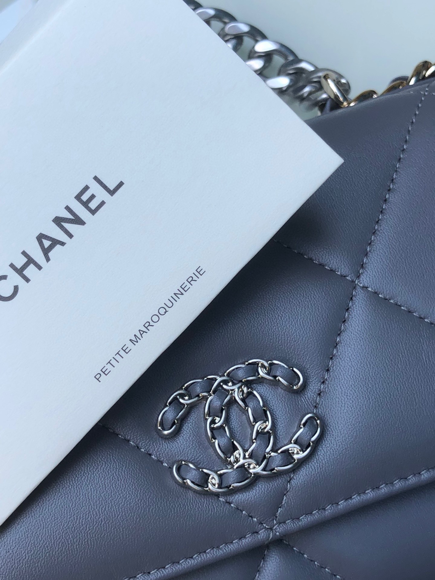 Ch*el 19 wallet on chain