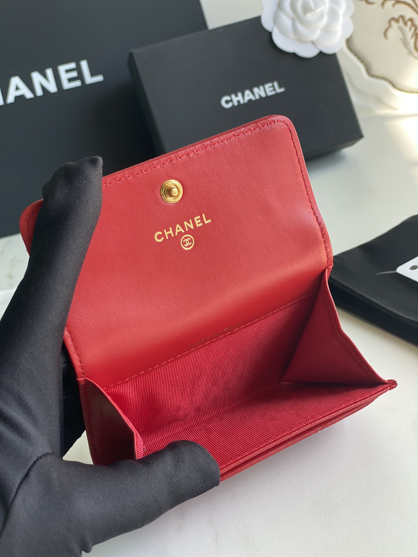 Ch*el 19 flap card holder